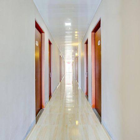 Capital O 4002 Aleander Hotel Jakarta Exterior foto