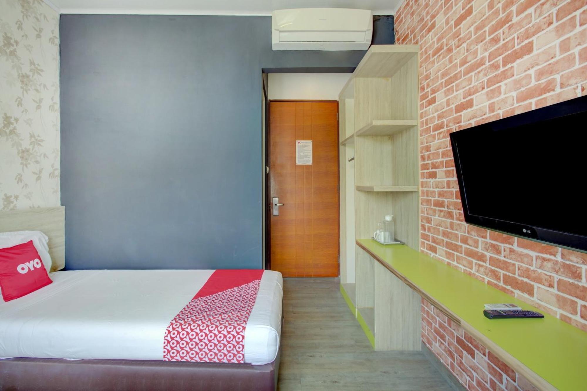 Capital O 4002 Aleander Hotel Jakarta Exterior foto
