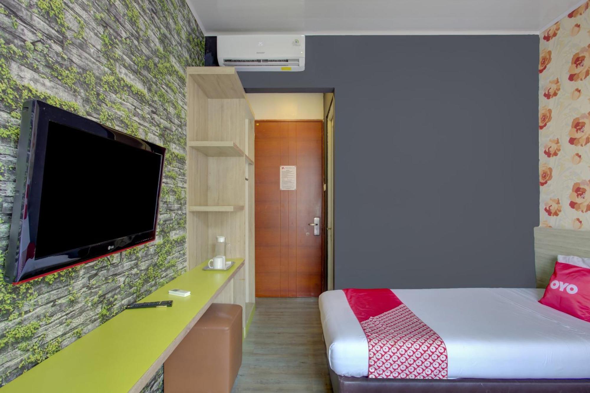 Capital O 4002 Aleander Hotel Jakarta Exterior foto
