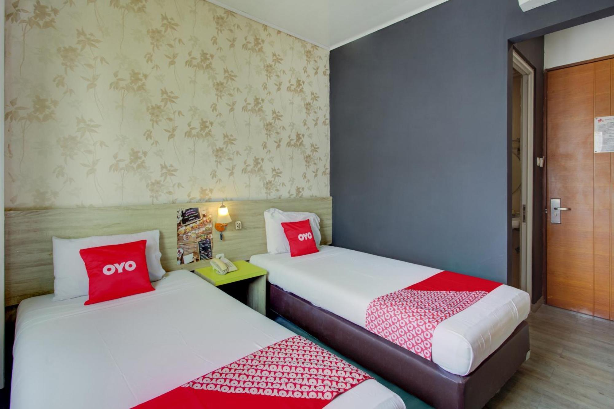 Capital O 4002 Aleander Hotel Jakarta Exterior foto