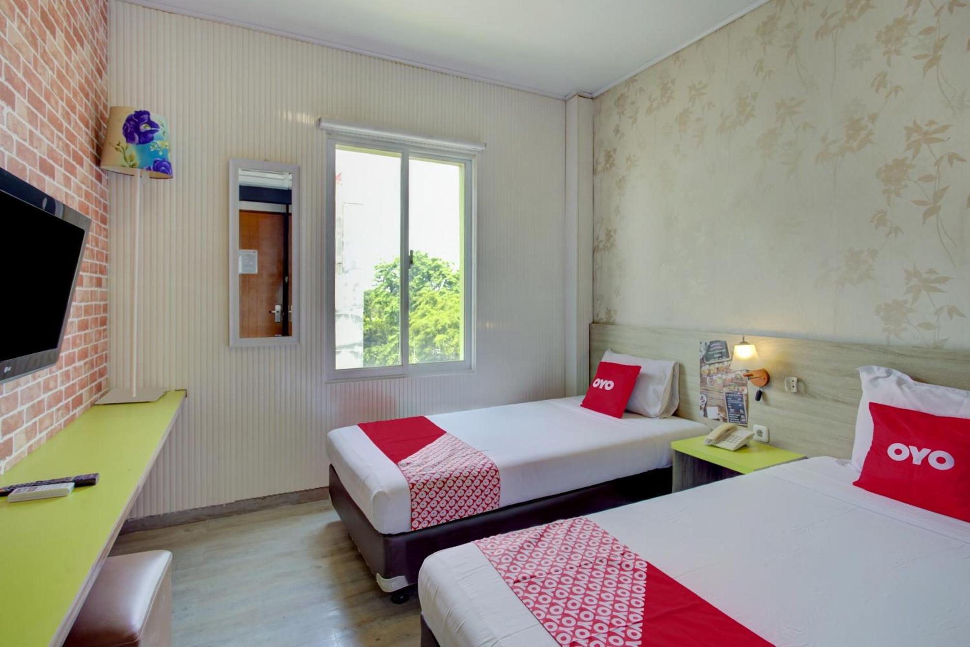 Capital O 4002 Aleander Hotel Jakarta Exterior foto