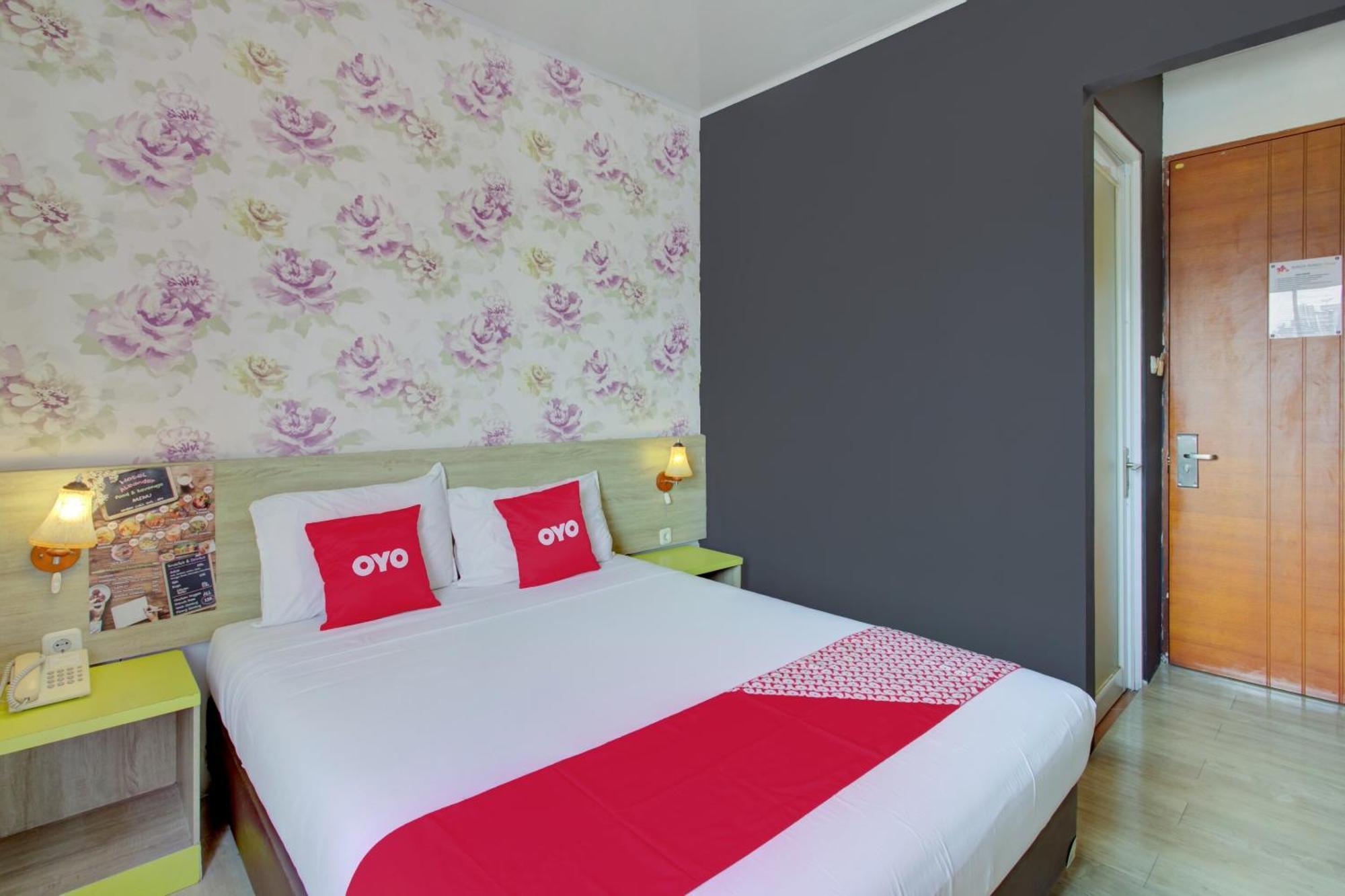 Capital O 4002 Aleander Hotel Jakarta Exterior foto