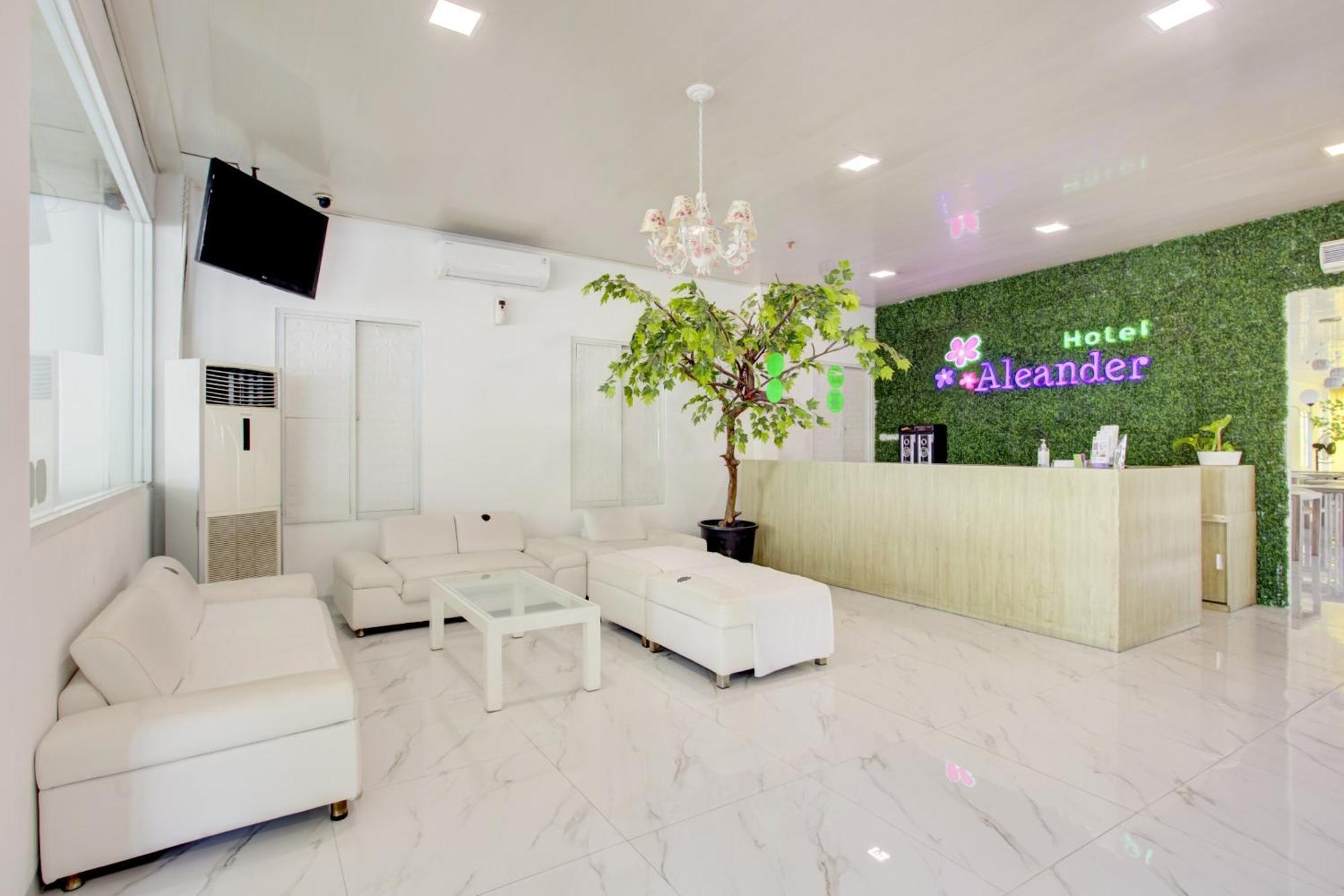 Capital O 4002 Aleander Hotel Jakarta Exterior foto