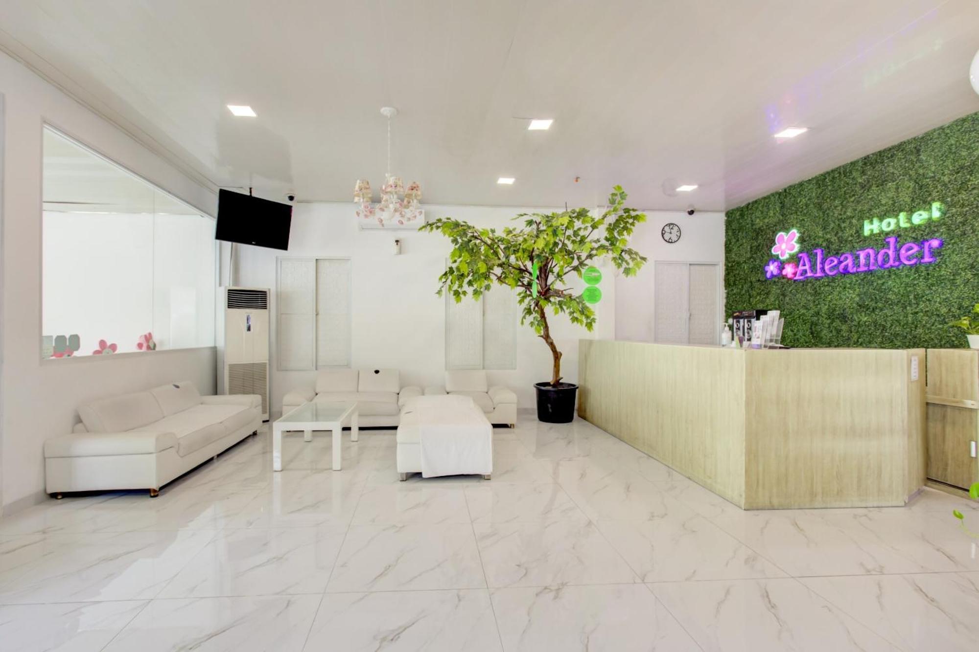 Capital O 4002 Aleander Hotel Jakarta Exterior foto