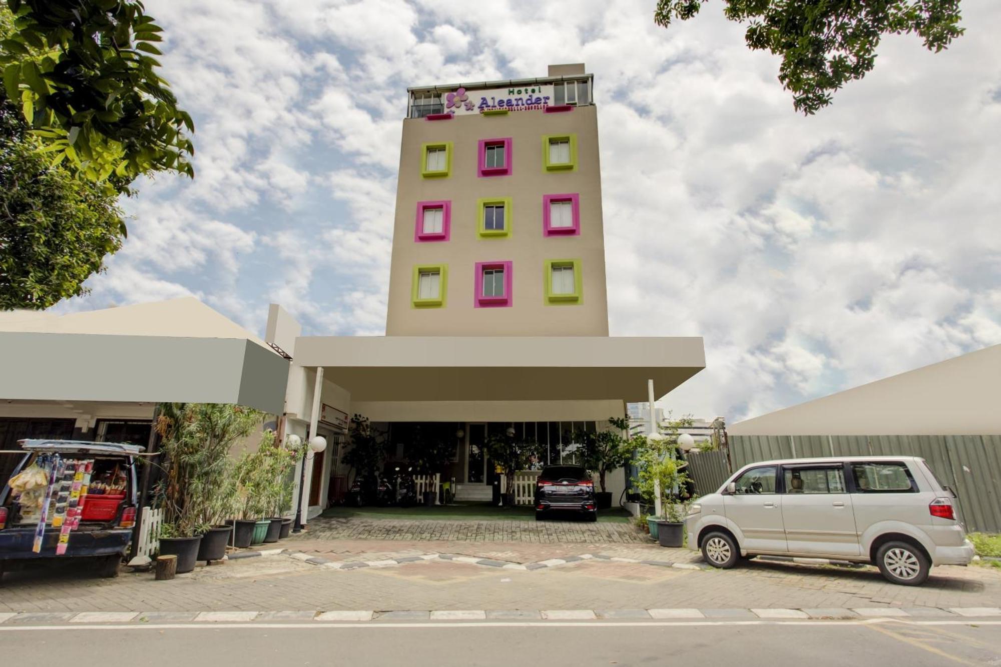 Capital O 4002 Aleander Hotel Jakarta Exterior foto